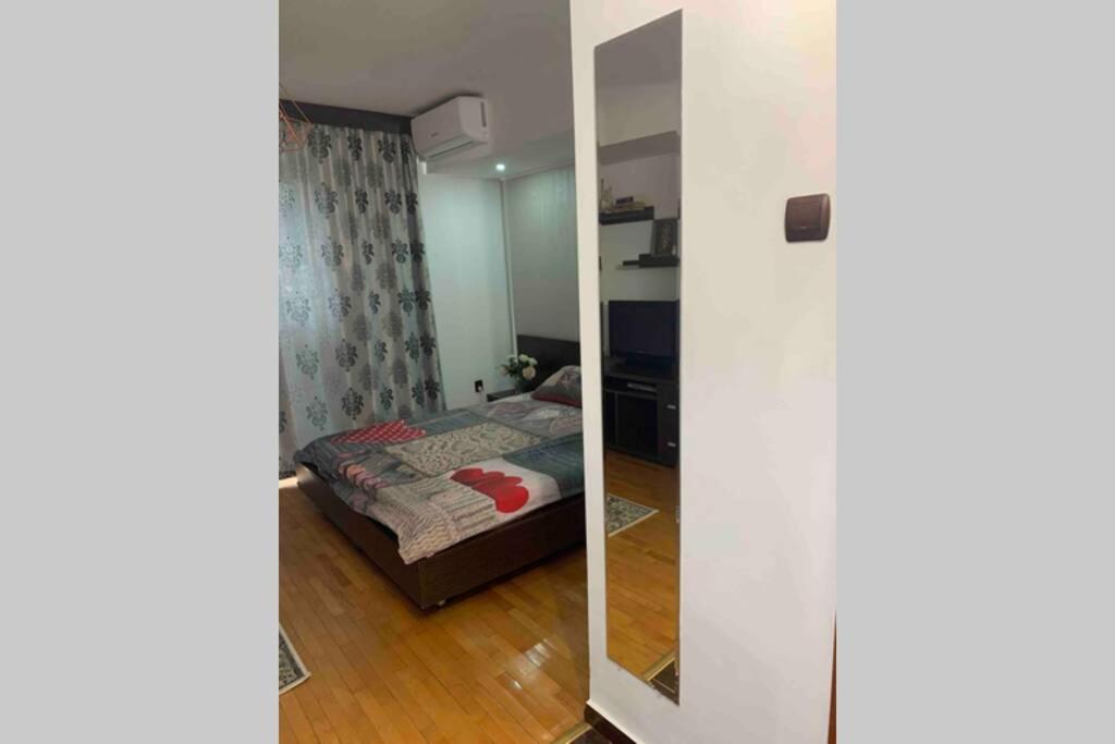 Lovely Studio In The Heart Of Bukareszt Zewnętrze zdjęcie